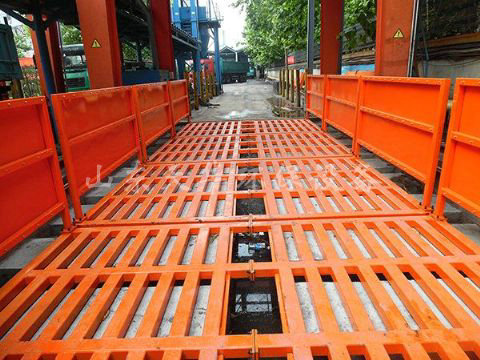 點擊查看詳細信息<br>標題：濟寧唐口煤礦4X12米煤礦專用洗車機 閱讀次數：2392