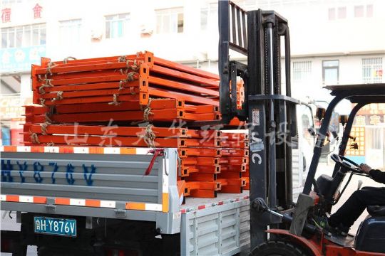 點擊查看詳細信息<br>標題：發貨現場 閱讀次數：1880